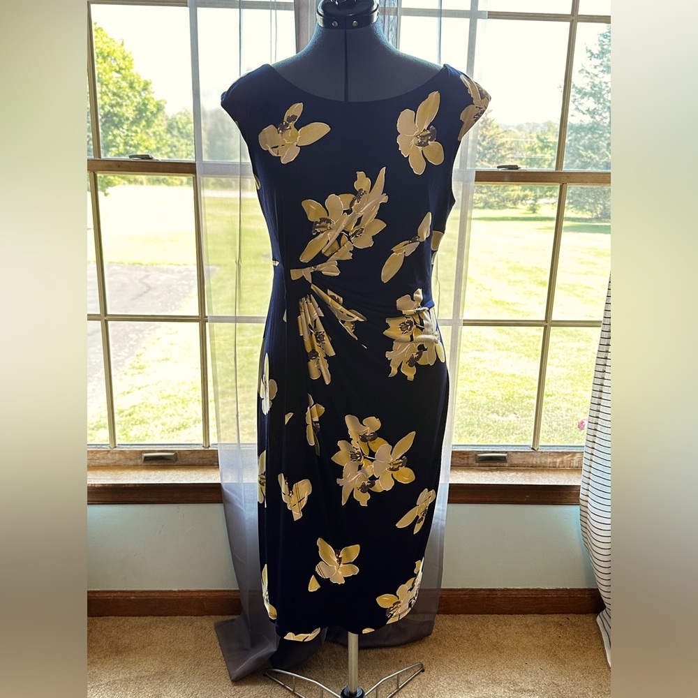 Connected apparel size 14 floral wrap dress